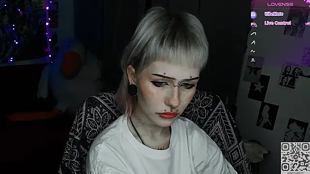 say mary online show from April 10, 11:20 pm