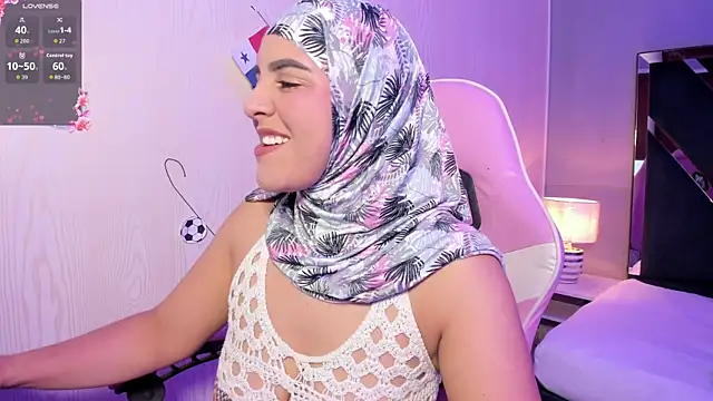 Snapshot of Nahid_Jaziri1 chatting on July 4, 9:54 pm Nahid Jaziri1 online show from July 4, 9:54 pm