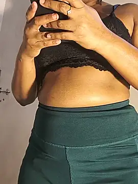 FANTASY QUEEN 07 online show from May 28, 2:31 am