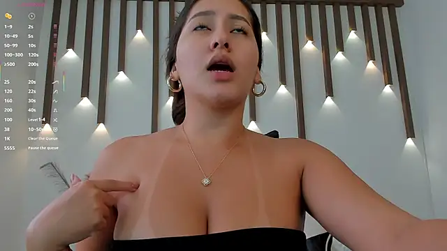 megan cooper28 online show from February 10, 5:17 pm