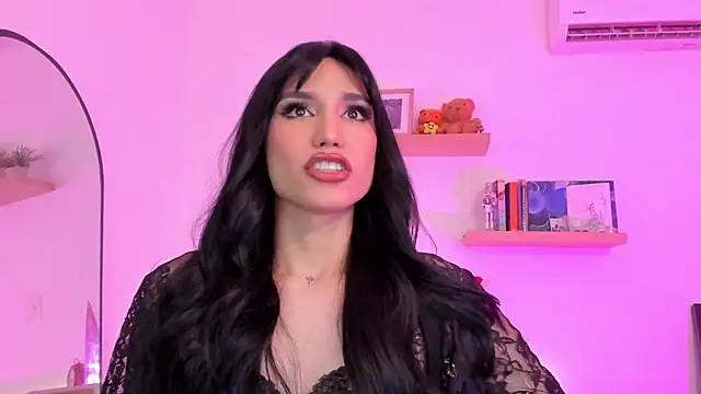 rose saenz online show from December 15, 7:10 pm