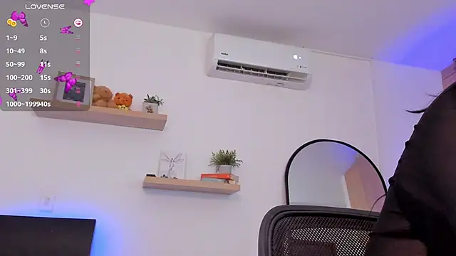 rose saenz online show from February 1, 1:02 am