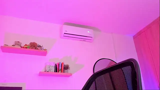 rose saenz online show from November 21, 7:56 pm