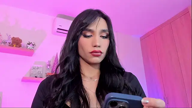 rose saenz online show from December 14, 8:35 pm