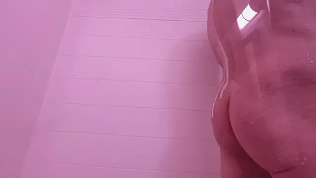 Snapshot of HARD_2QUIT chatting on February 4, 11:27 am HARD 2QUIT online show from February 4, 11:27 am