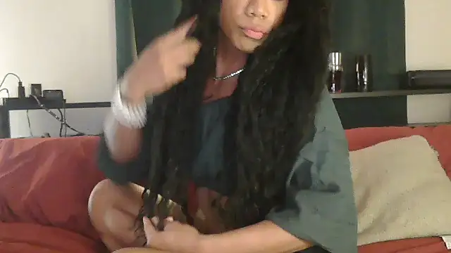 Snapshot of CaramelDipper chatting on November 20, 12:44 am CaramelDipper online show from November 20, 12:44 am