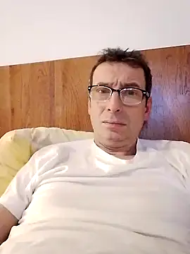 Snapshot of Anastasio33 chatting on January 29, 7:53 pm Anastasio33 online show from January 29, 7:53 pm