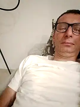 Snapshot of Anastasio33 chatting on September 17, 11:50 pm Anastasio33 online show from September 17, 11:50 pm