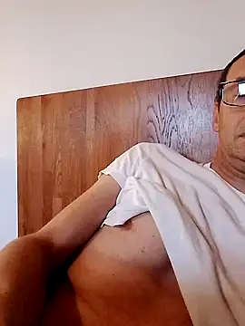 Snapshot of Anastasio33 chatting on September 24, 5:55 am Anastasio33 online show from September 24, 5:55 am