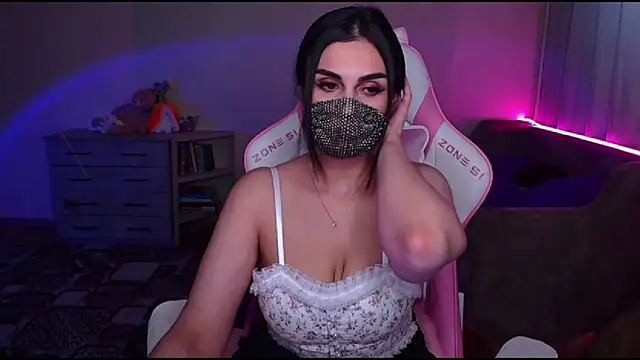   Yasmina   online show from March 13, 6:58 am