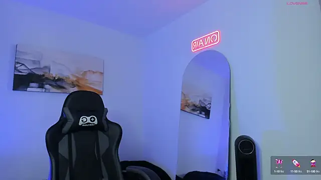 LucianSinclair online show from December 8, 1:56 am