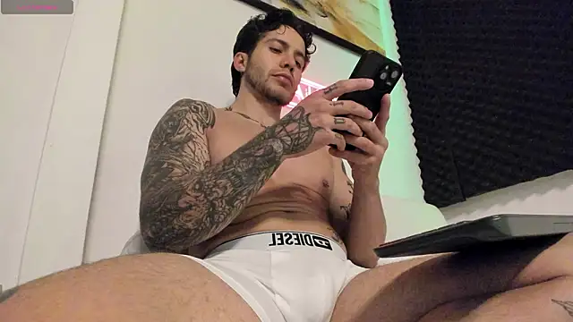 LucianSinclair online show from March 14, 3:23 am