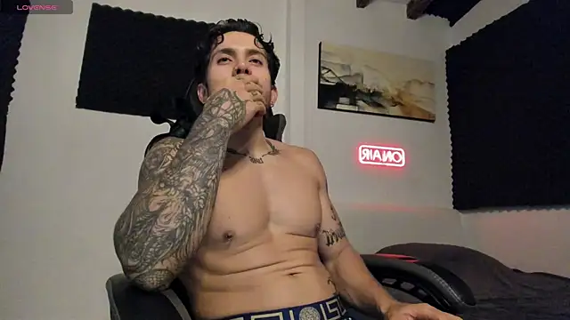 LucianSinclair online show from April 7, 3:07 am