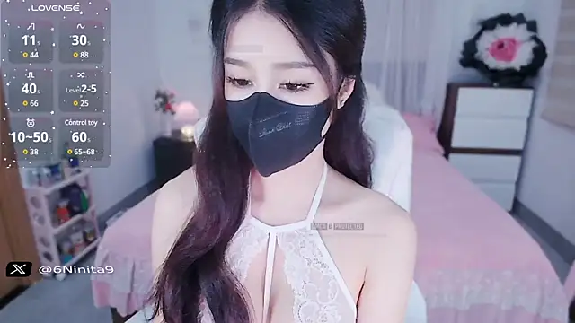 Snapshot of PimChanOK chatting on March 20, 3:13 am PimChanOK online show from March 20, 3:13 am