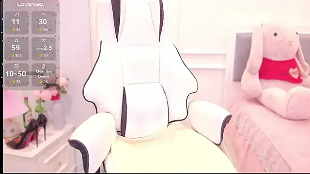 Snapshot of PimChanOK chatting on October 29, 2:47 am PimChanOK online show from October 29, 2:47 am