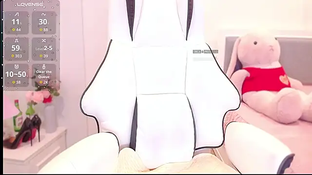 Snapshot of PimChanOK chatting on November 2, 1:41 am PimChanOK online show from November 2, 1:41 am