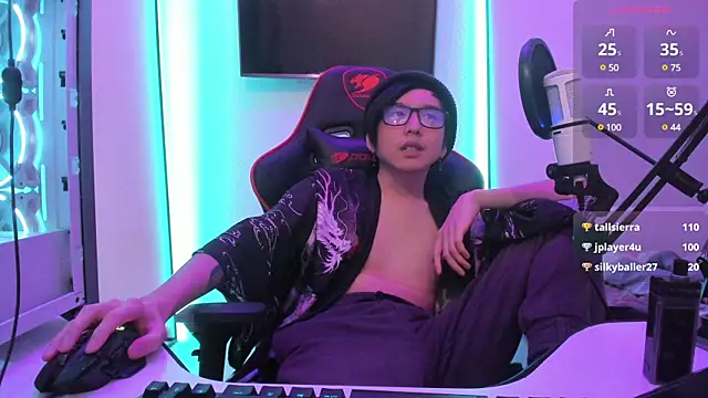 wexlee7 online show from February 3, 2:36 am