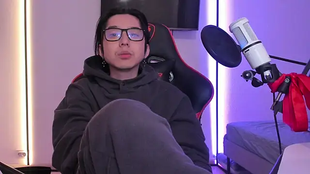 wexlee7 online show from October 18, 2:14 am