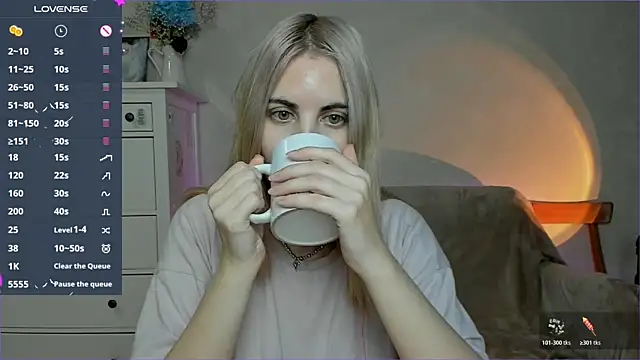 pawpaws online show from November 29, 7:00 am