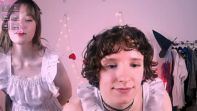 Violet Veliya online show from April 10, 3:50 pm