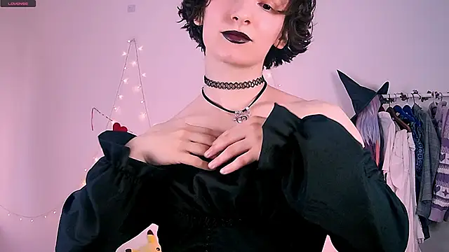 Violet Veliya online show from April 11, 4:11 pm