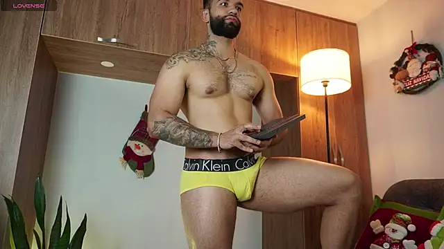 MarkHazze online show from December 2, 11:11 pm