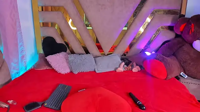 Snapshot of naatashamendozaa chatting on February 9, 2:06 am naatashamendozaa online show from February 9, 2:06 am