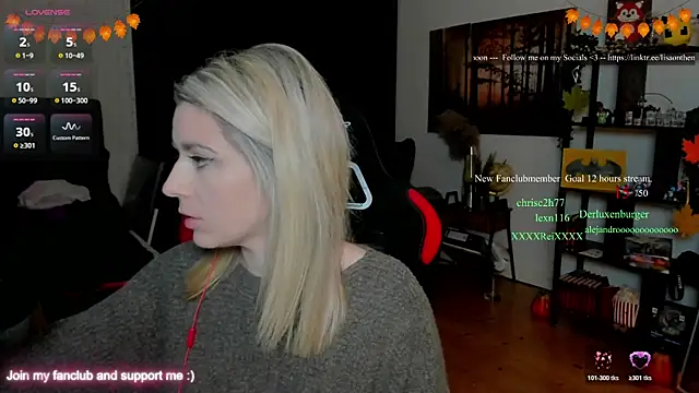 Lisaonthemoon online show from November 23, 6:30 pm