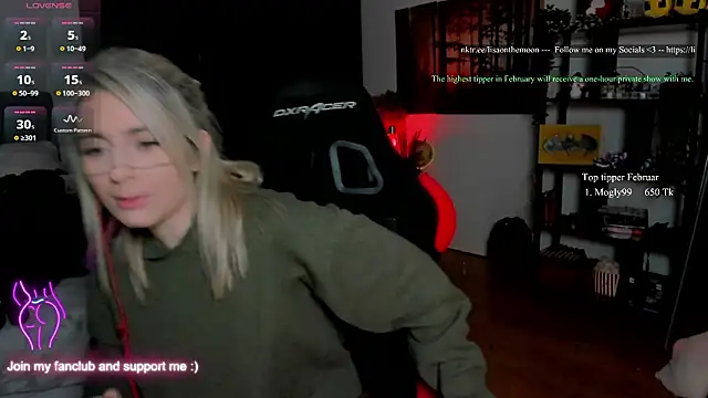 Lisaonthemoon online show from February 4, 5:30 pm