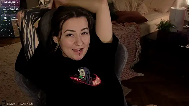 Megan  Hart online show from January 11, 5:41 am