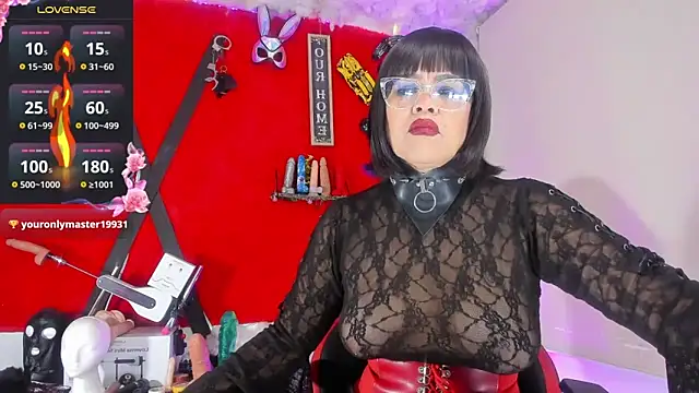 jena derboo online show from November 7, 10:26 am