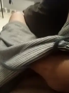 Snapshot of dredre1069 chatting on January 10, 3:07 am dredre1069 online show from January 10, 3:07 am