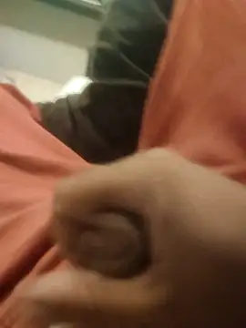 Snapshot of dredre1069 chatting on December 4, 2:10 am dredre1069 online show from December 4, 2:10 am