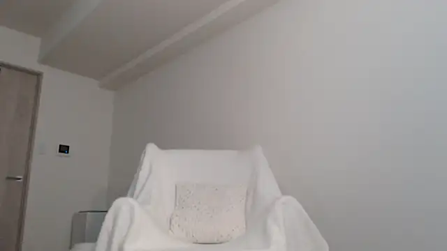 Snapshot of Lily_0000 chatting on December 12, 2:00 pm Lily 0000 online show from December 12, 2:00 pm