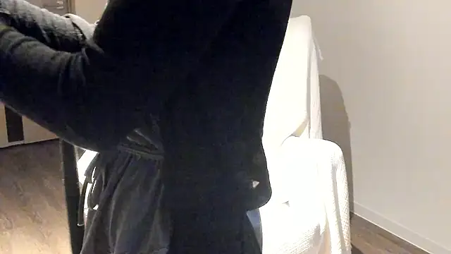 Lily 0000 online show from February 10, 4:11 pm