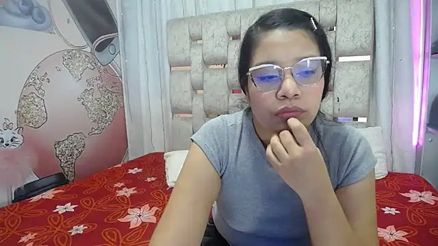 Snapshot of KEYRA-MILLER- chatting on November 29, 2:47 am KEYRA-MILLER- online show from November 29, 2:47 am