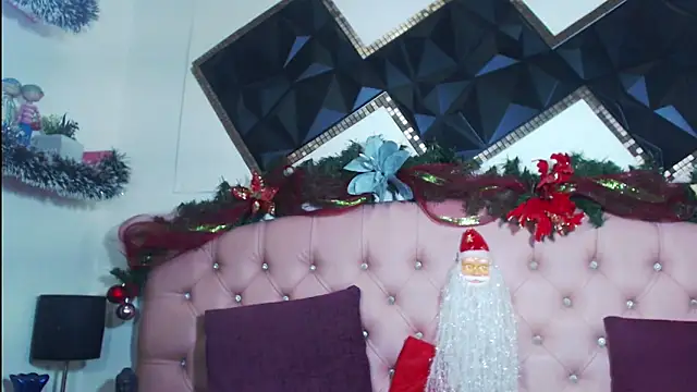 Snapshot of andrea_safeira_doll chatting on December 22, 1:35 am andrea safeira doll online show from December 22, 1:35 am