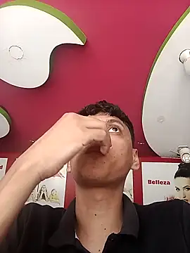 Snapshot of vixxx69_ chatting on October 31, 9:05 pm vixxx69 online show from October 31, 9:05 pm