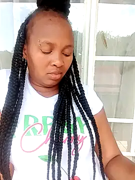 Bootycurvy2 online show from October 5, 11:30 am