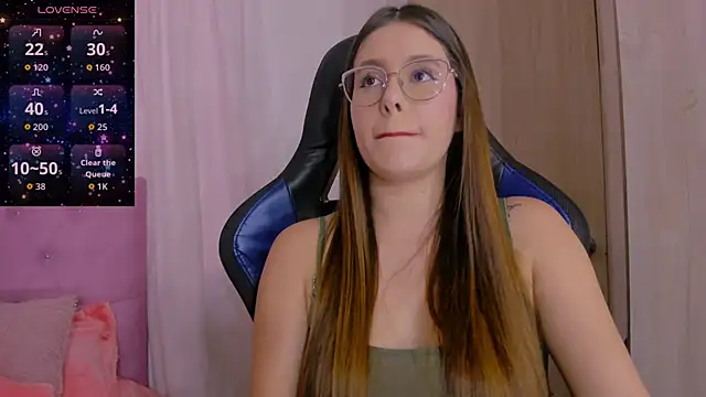 ParisShayk online show from February 13, 6:15 pm