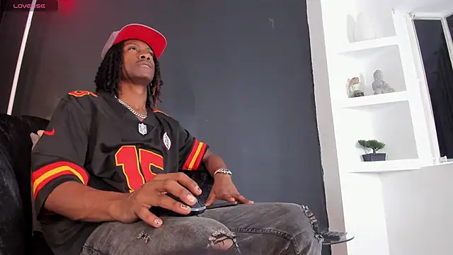 BRYXXXON1 online show from December 14, 3:51 am