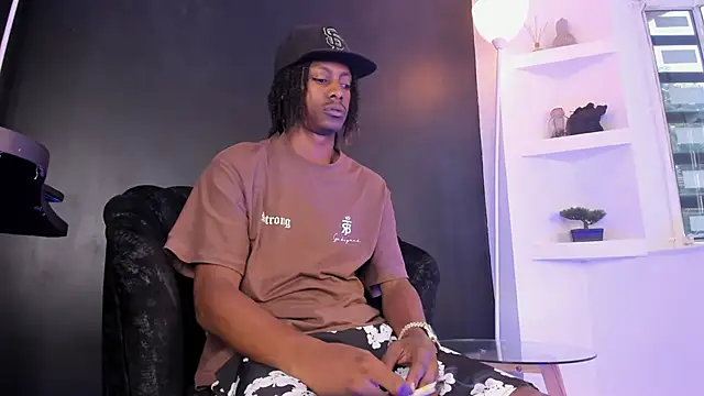 BRYXXXON1 online show from March 22, 2:25 pm