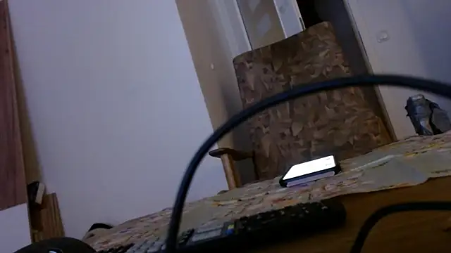 Snapshot of Cordt30 chatting on April 6, 7:37 pm Cordt30 online show from April 6, 7:37 pm