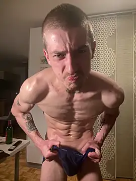 bosnianhot online show from April 6, 8:43 pm