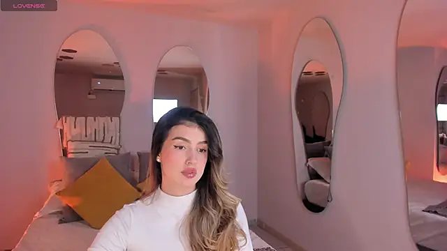 Snapshot of PaulinaSantos_ chatting on September 10, 7:03 pm PaulinaSantos online show from September 10, 7:03 pm