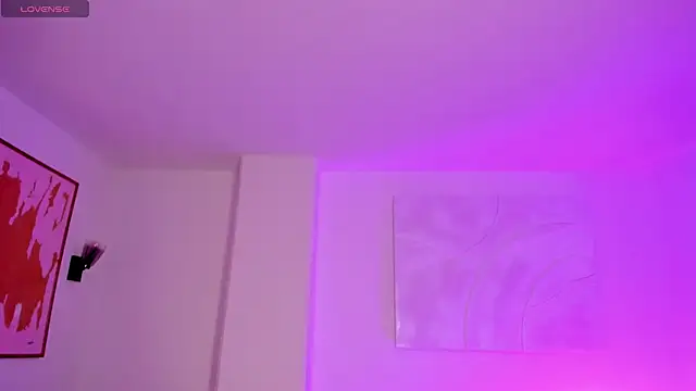 PaulinaSantos  online show from December 17, 7:31 pm