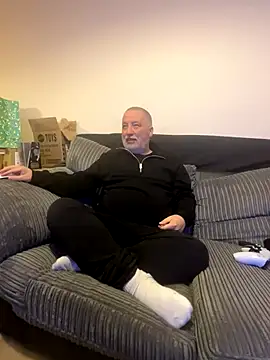 Snapshot of LondonTeffy chatting on October 23, 8:40 pm LondonTeffy online show from October 23, 8:40 pm