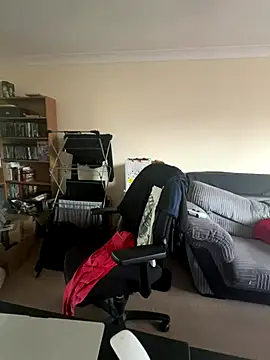 Snapshot of LondonTeffy chatting on October 30, 11:00 am LondonTeffy online show from October 30, 11:00 am