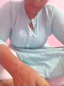 Tamilpriya46 online show from February 2, 7:20 am