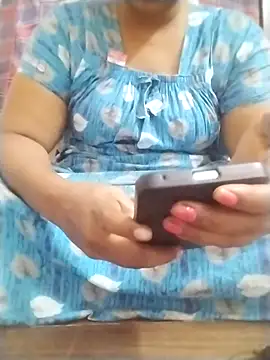 Tamilpriya46 online show from September 12, 4:18 pm